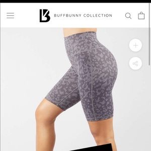 Buff bunny biker short